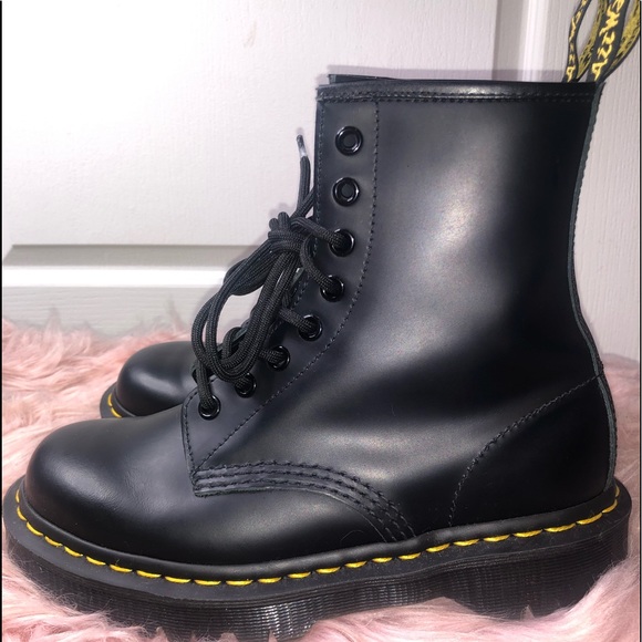 Dr. Martens Shoes - Doc Martens 1460 Bex Smooth Leather Platform
